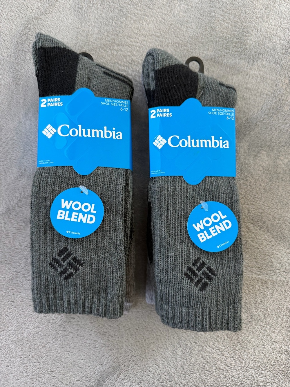 (4 pairs) Columbia Men’s Gray & Black Wool Blend Crew Socks